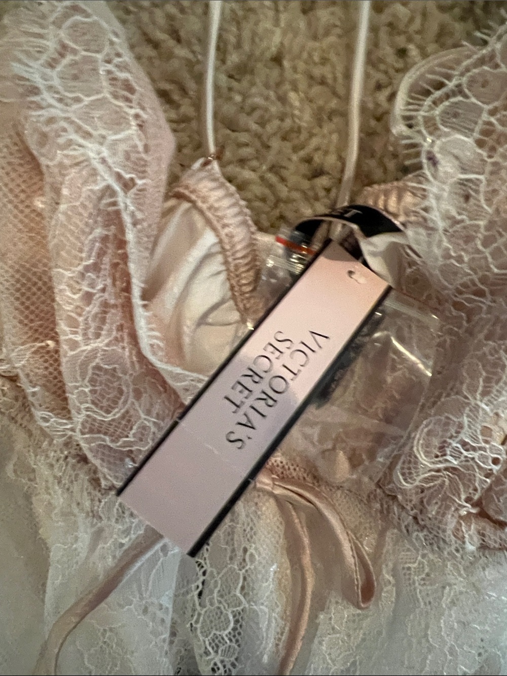 Victoria's Secret Sheer Lace Cami & Shorts Set - silky satin with lace - Picture 2 of 9